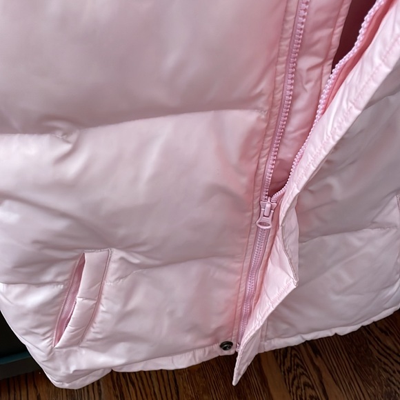 Kids size 2xl Roots down filled pink vest w/zipper & removable faux fur collar - Picture 5 of 11